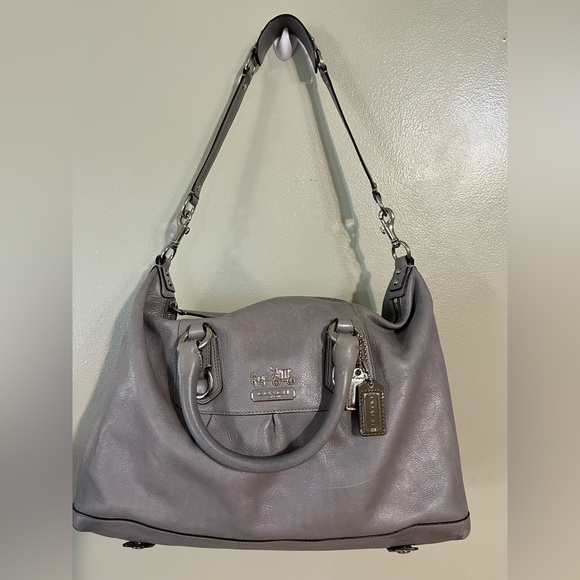 Coach Gray Leather VYG Y2K Shoulder Bag D0982-12949 - Picture 3 of 15